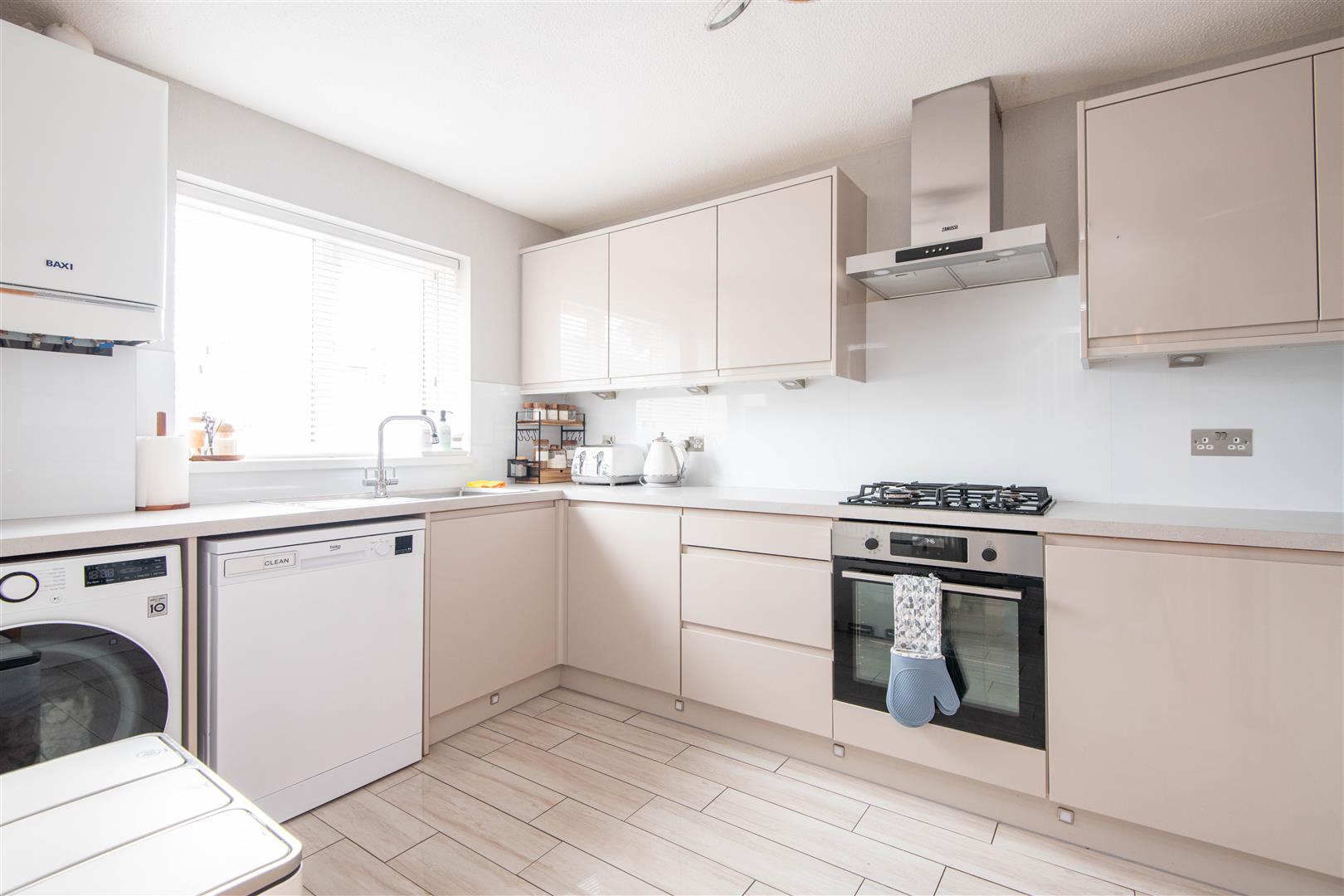 3 bed property in Kingswood Road, Leyland
